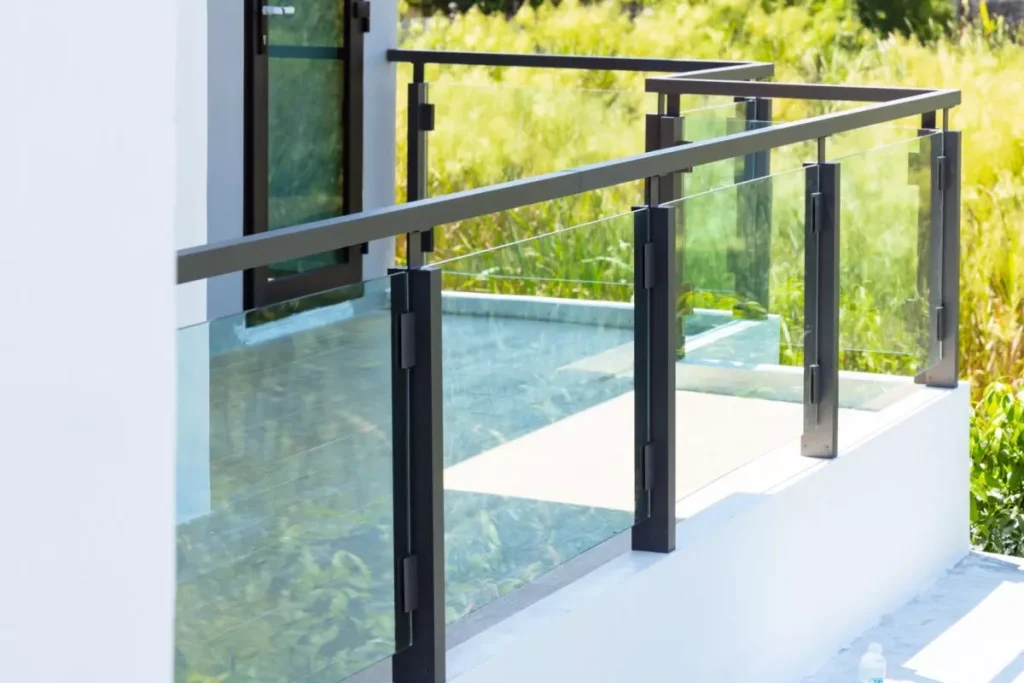 ราวกันตก ราวระเบียง ShinkoLite Durable