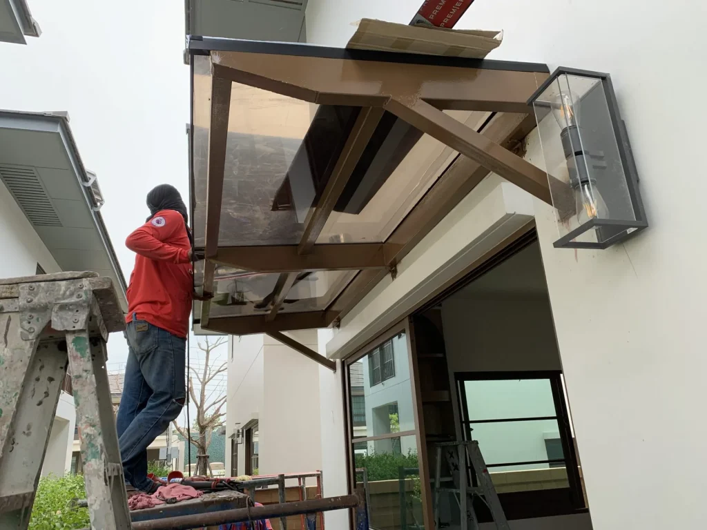 หลังคาอะคริลิค ชินโคไลท์ รุ่นไม่กันความร้อน สีน้ำตาล